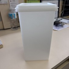 Tupperware White Square