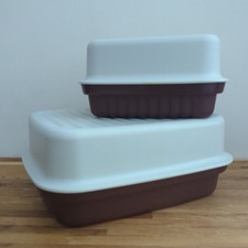 Vintage Tupperware 31cm Bread