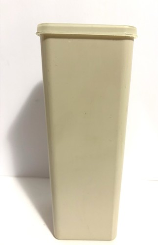 Tupperware cheese and - tupperware,